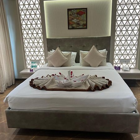 Vits Shalimar, Ankleshwar Hotel Bagian luar foto
