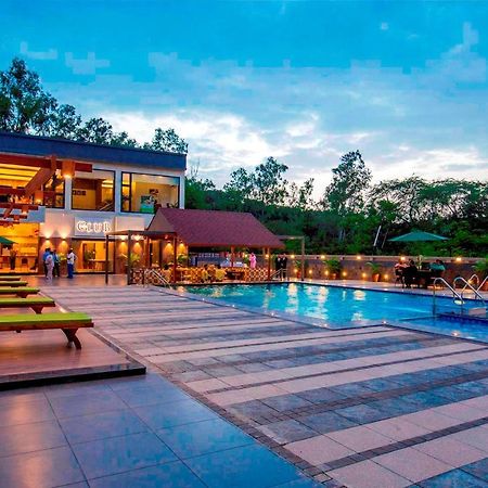 Vits Shalimar, Ankleshwar Hotel Bagian luar foto