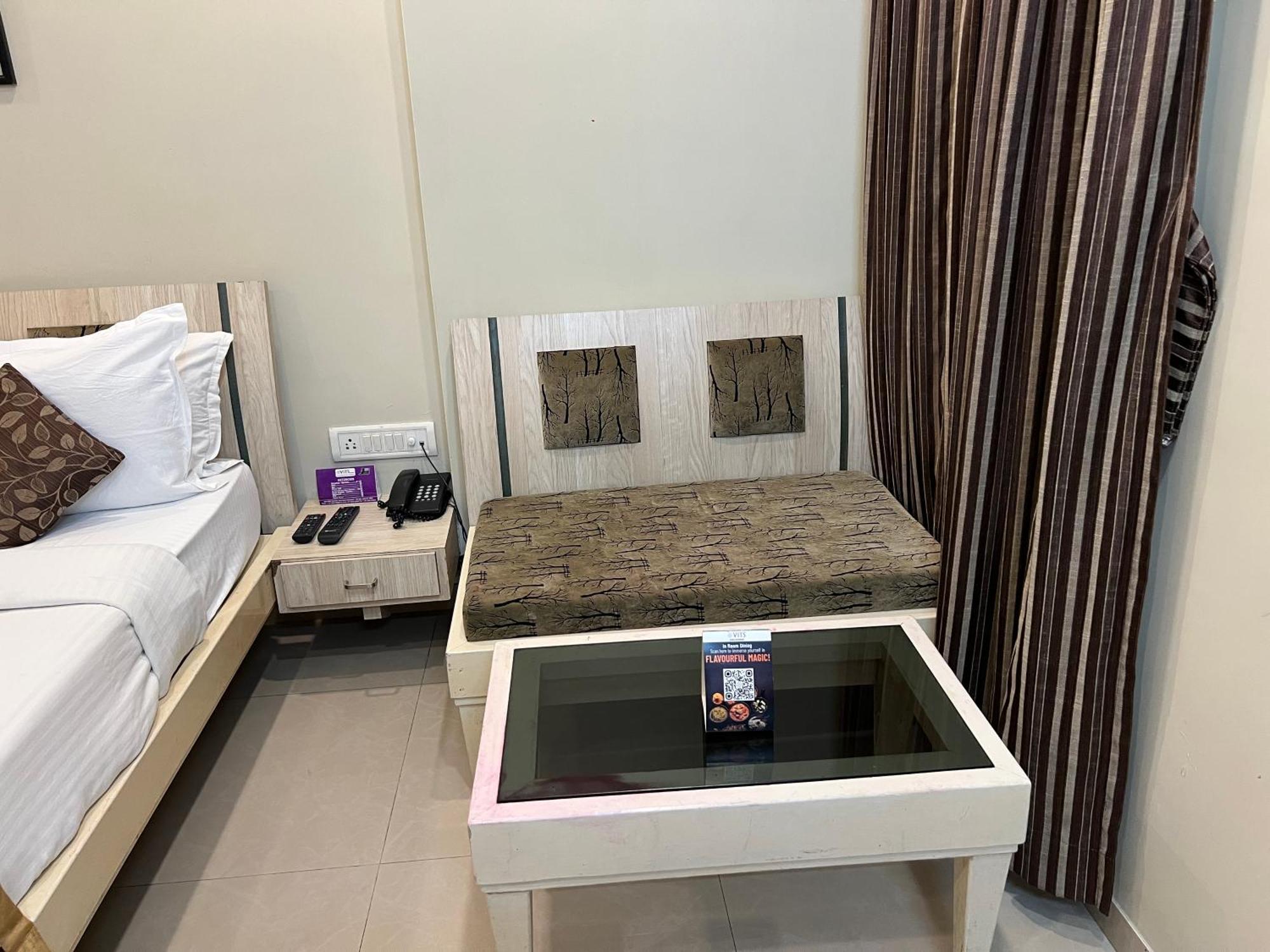 Vits Shalimar, Ankleshwar Hotel Bagian luar foto