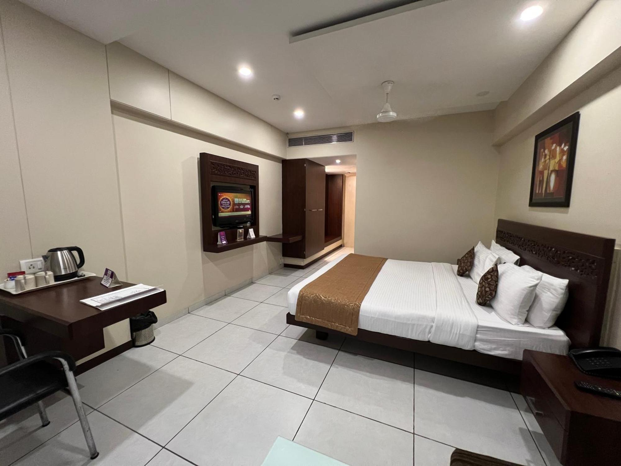 Vits Shalimar, Ankleshwar Hotel Bagian luar foto