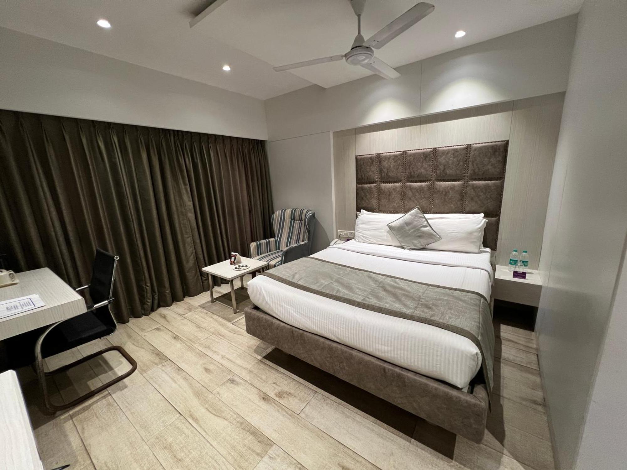 Vits Shalimar, Ankleshwar Hotel Bagian luar foto