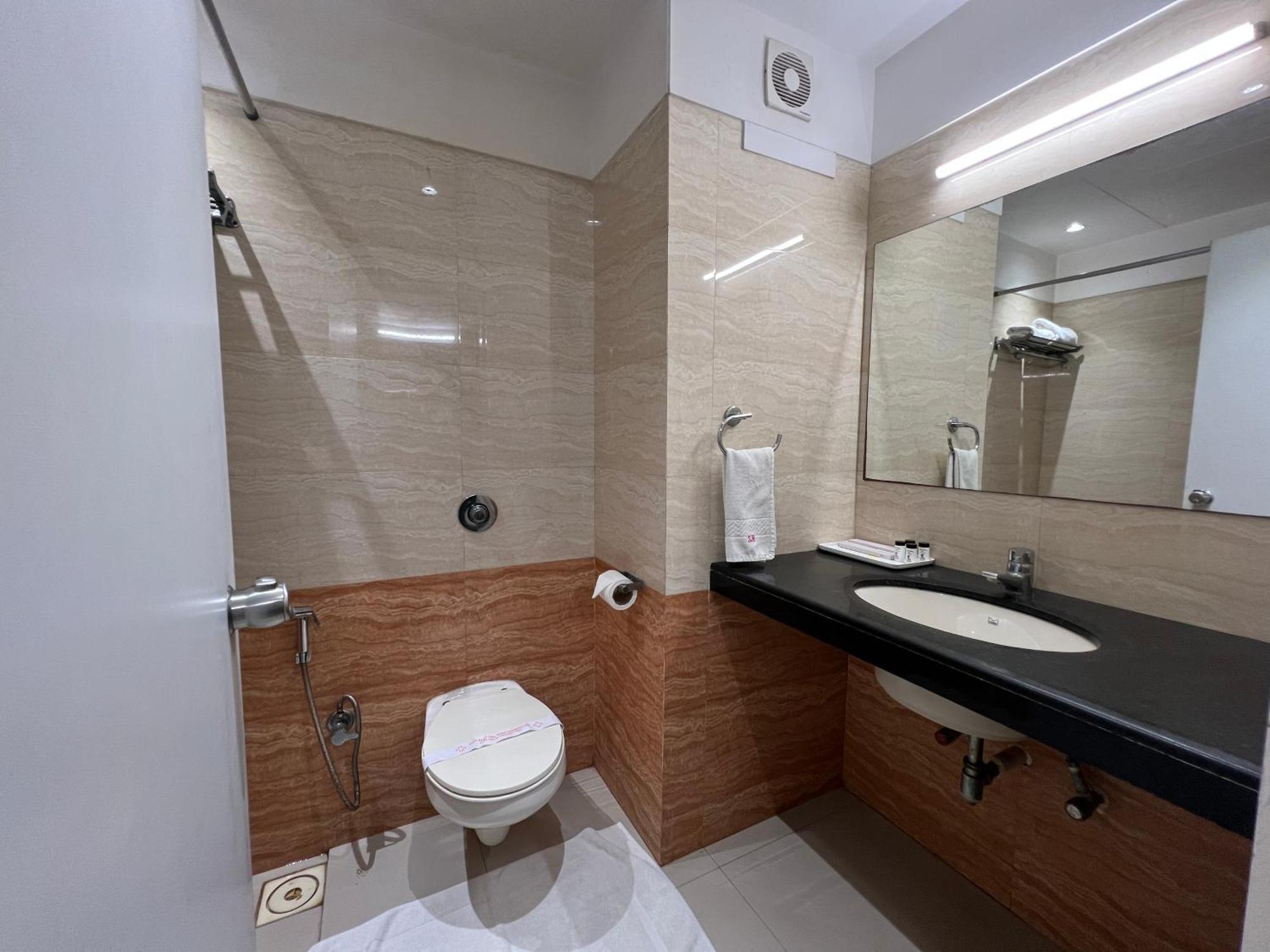 Vits Shalimar, Ankleshwar Hotel Bagian luar foto