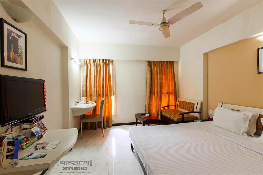 Vits Shalimar, Ankleshwar Hotel Bagian luar foto