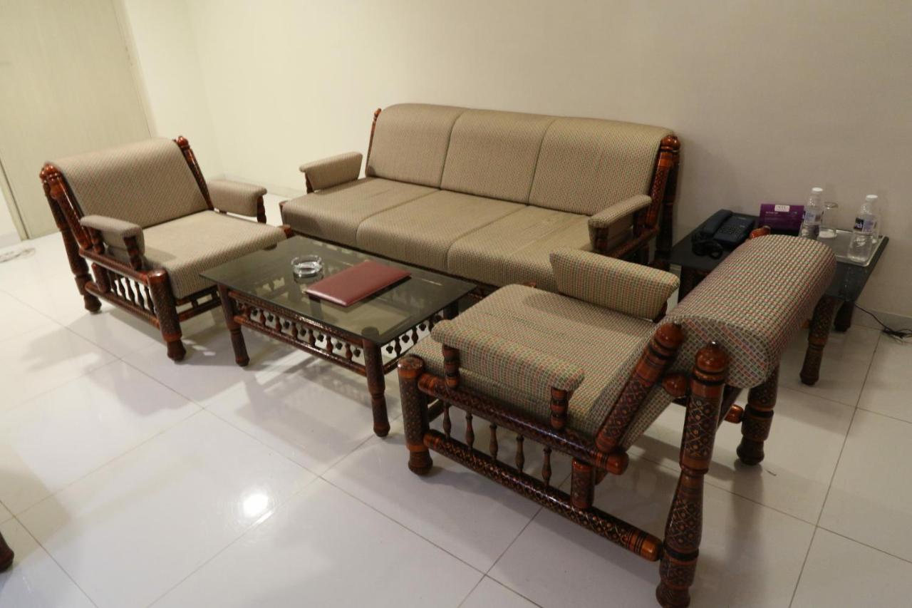Vits Shalimar, Ankleshwar Hotel Bagian luar foto